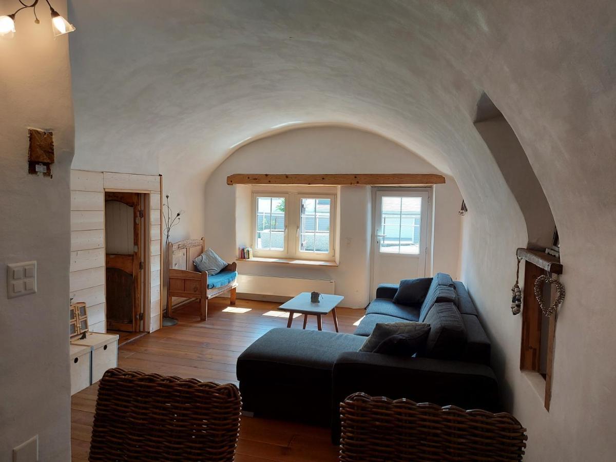 Appartement Voute En Gruyere Dans L'Intyamon Enney Luaran gambar